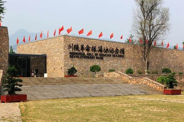 巴中红色教育